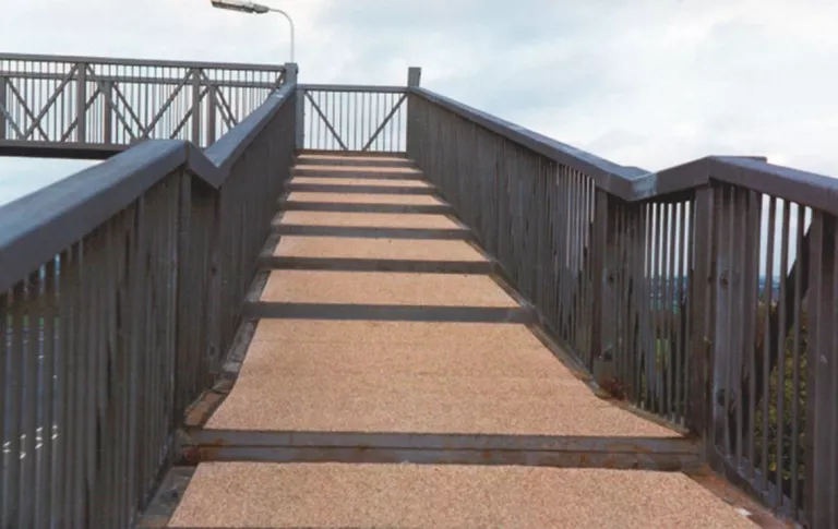 Illustration of Preformed Surface Dressing